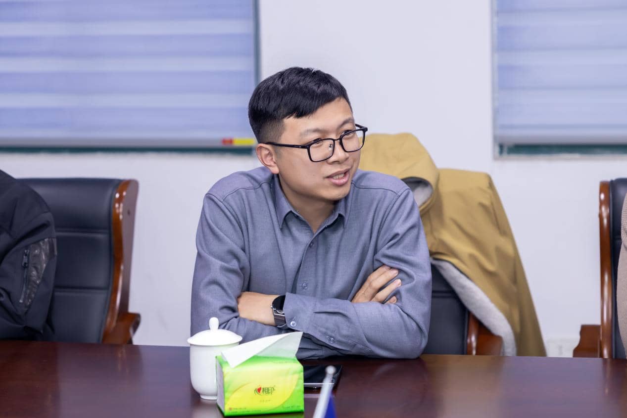 1743578130952656.png 1743578130952656.png